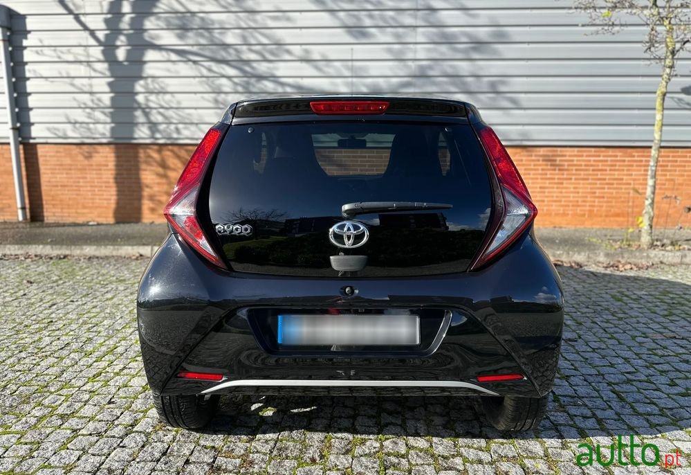 2018' Toyota Aygo X-Trend photo #6