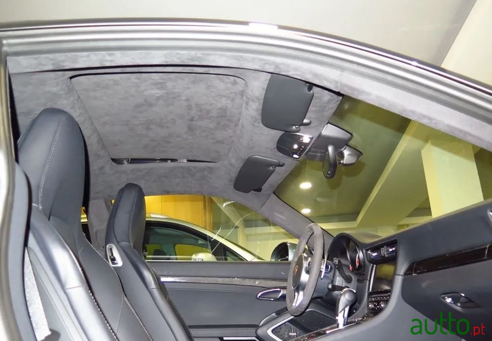 2014' Porsche 911 Turbo S photo #5