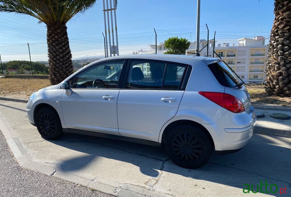 2007' Nissan Tiida 1.5 Dci Acenta photo #2