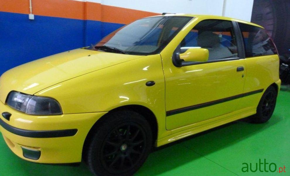 1998' Fiat Punto Gt photo #1