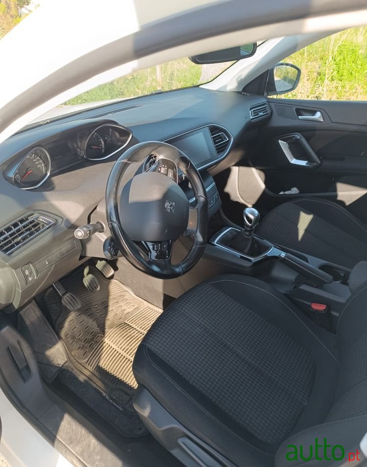 2019' Peugeot 308 Sw photo #4