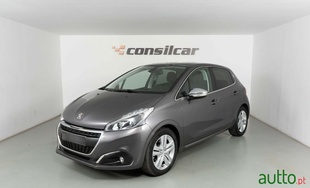 2019' Peugeot 208 photo #1