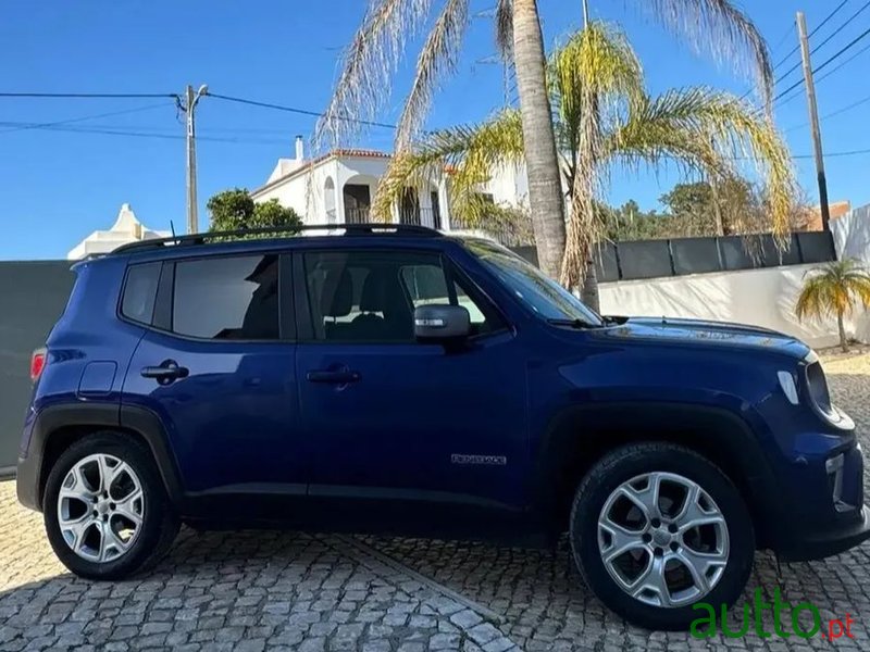 2019' Jeep Renegade photo #3