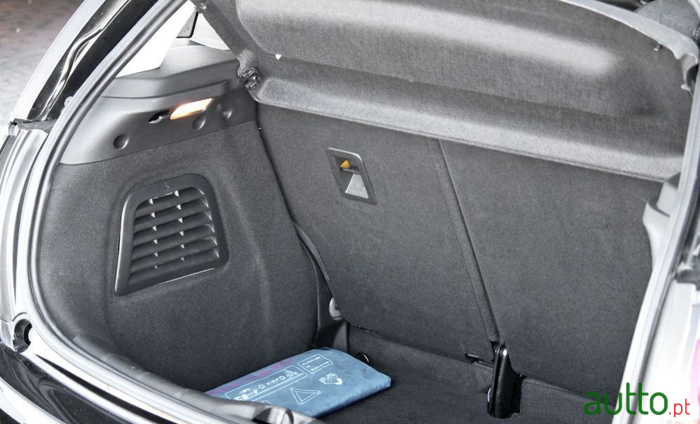 2016' Citroen C3 photo #5