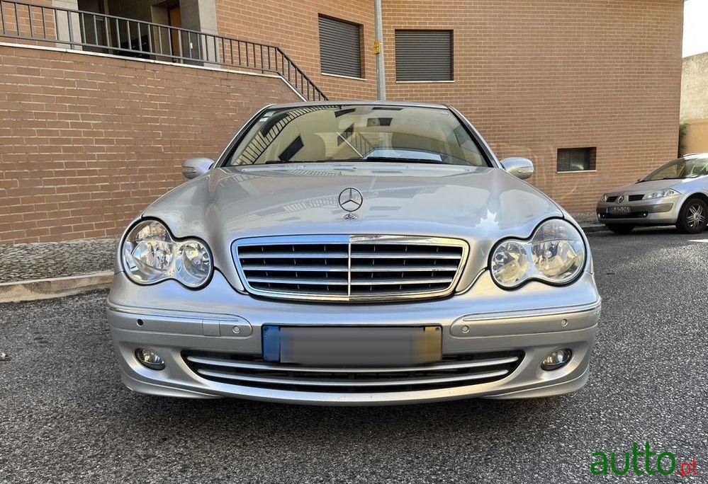 2005' Mercedes-Benz C 200 Cdi Classic Aut. photo #3