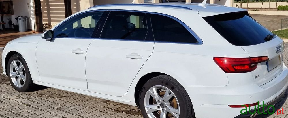 2016' Audi A4 Avant photo #4