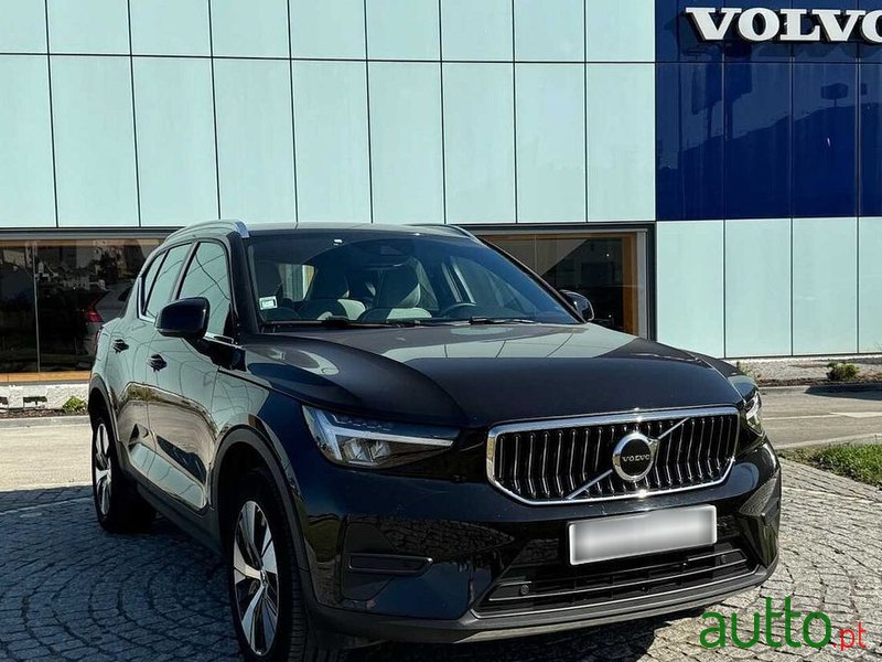 2022' Volvo Xc 40 photo #3