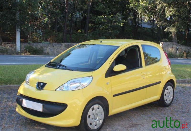 2006' Peugeot 107 1.0 Trendy photo #1