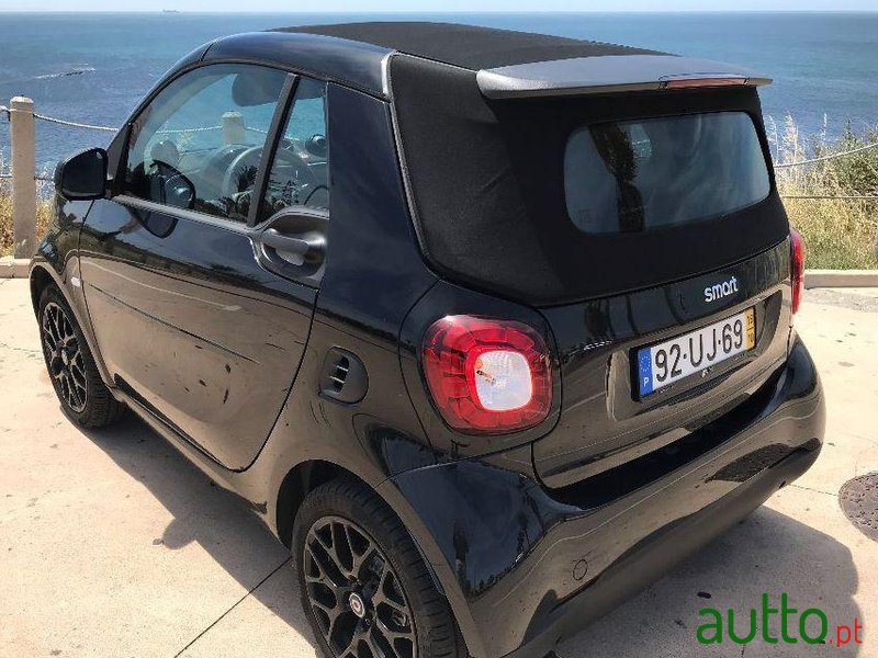 2016' Smart Fortwo Cabrio photo #2