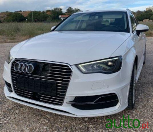 2015' Audi A3 Sportback photo #2