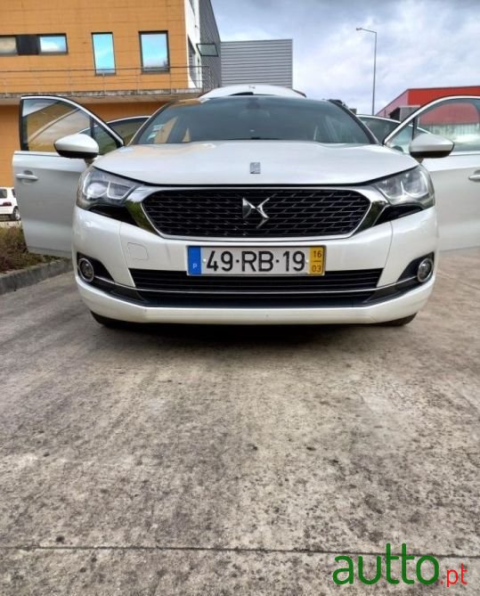 2016' DS Automobiles Ds4 photo #5