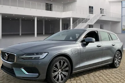 2021' Volvo V60