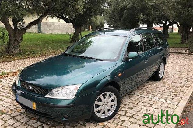 2002' Ford Mondeo Sw photo #1