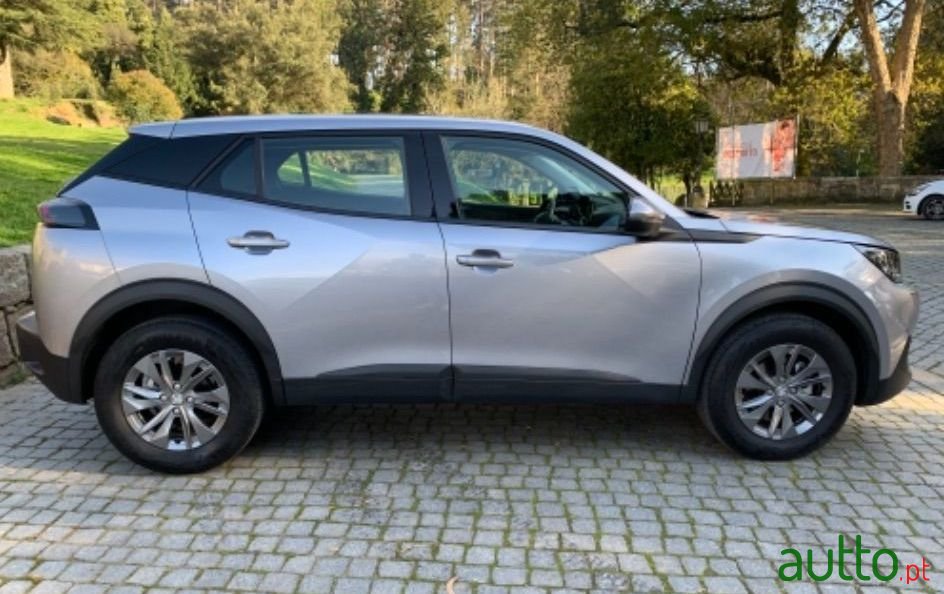 2020' Peugeot 2008 Active photo #2