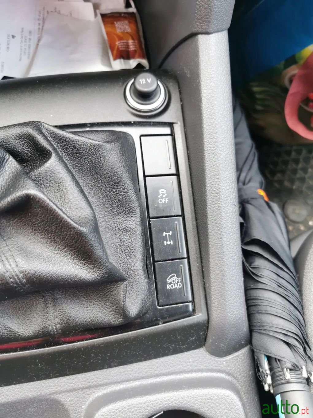 2012' Volkswagen Amarok photo #4