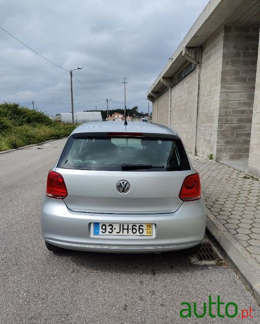2010' Volkswagen Polo photo #4