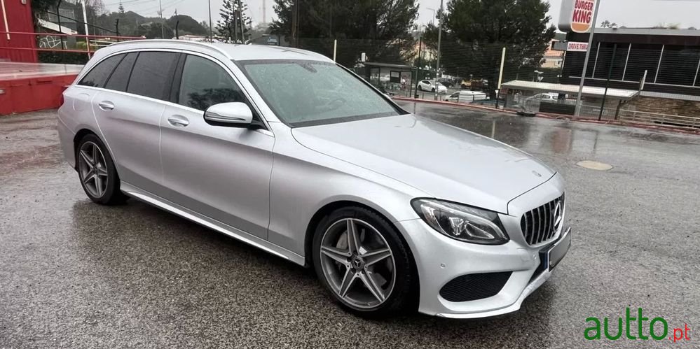 2018' Mercedes-Benz Classe C photo #4