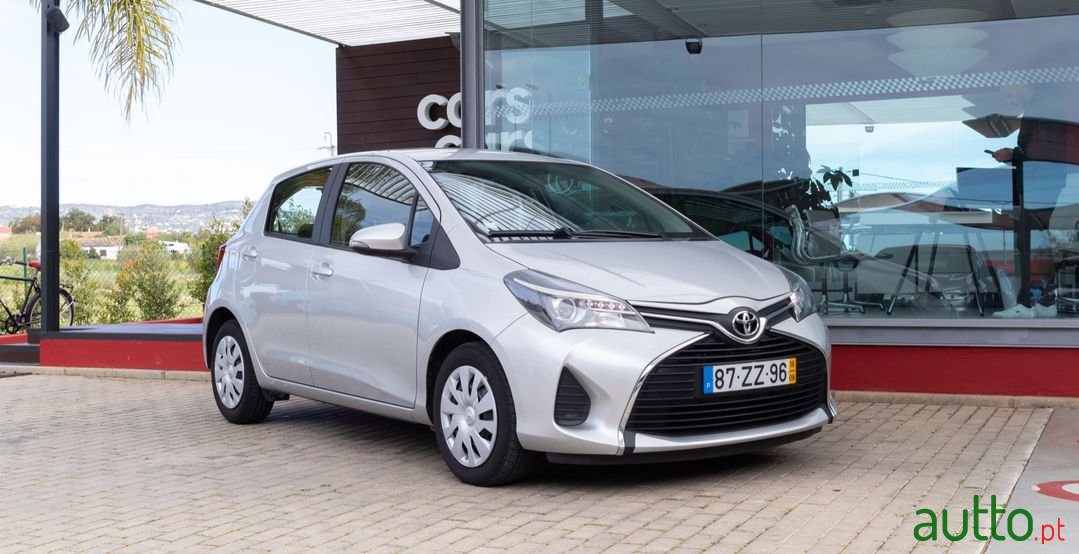 2016' Toyota Yaris photo #6