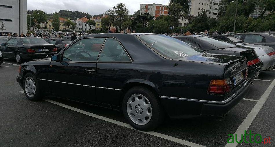 1992' Mercedes-Benz E-300 photo #3
