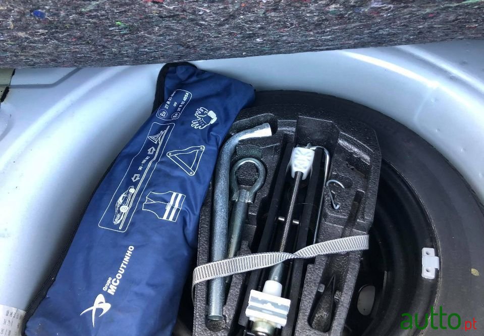 2014' SEAT Ibiza photo #4