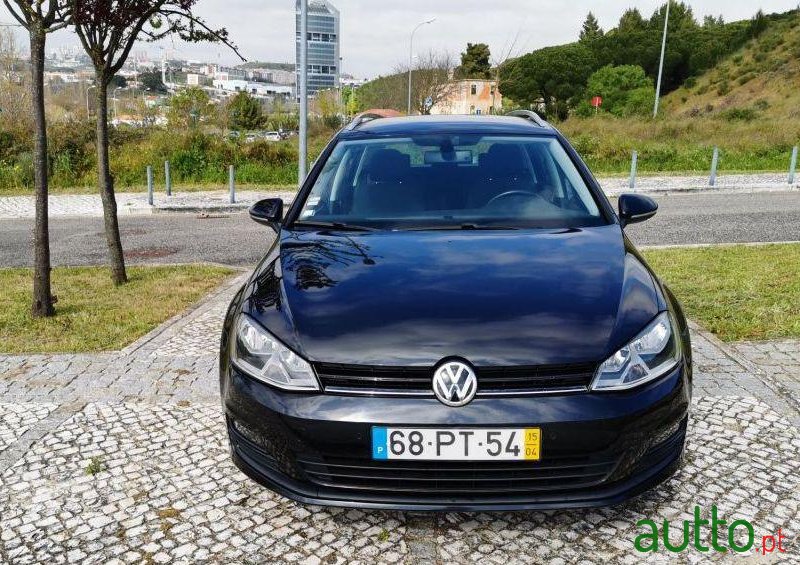 2015' Volkswagen Golf Variant photo #3