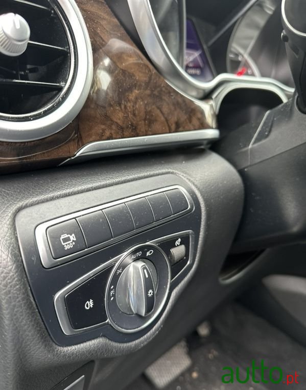 2018' Mercedes-Benz V 250 photo #6