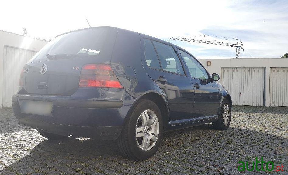 2002' Volkswagen Golf 1.9 Tdi photo #1