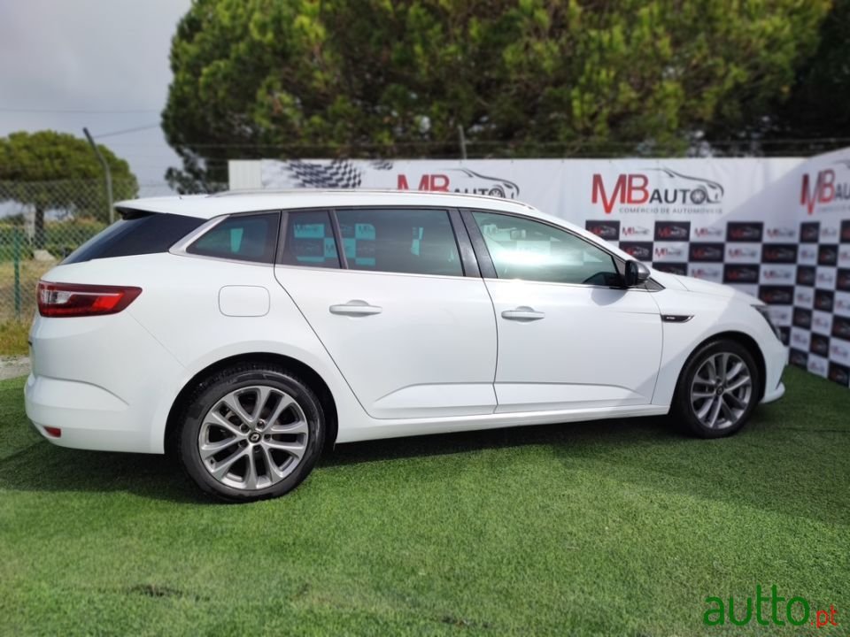 2018' Renault Megane photo #6
