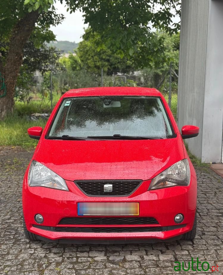 2012' SEAT Mii 1.0 Style photo #2