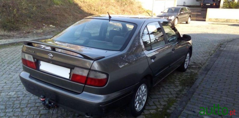 1997' Nissan Primera Sedan 2.0 Td Slx photo #2