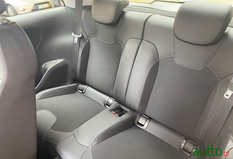 2016' Opel Adam photo #6