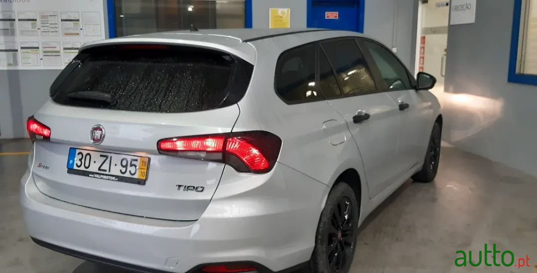 2019' Fiat Tipo Station Wagon photo #5