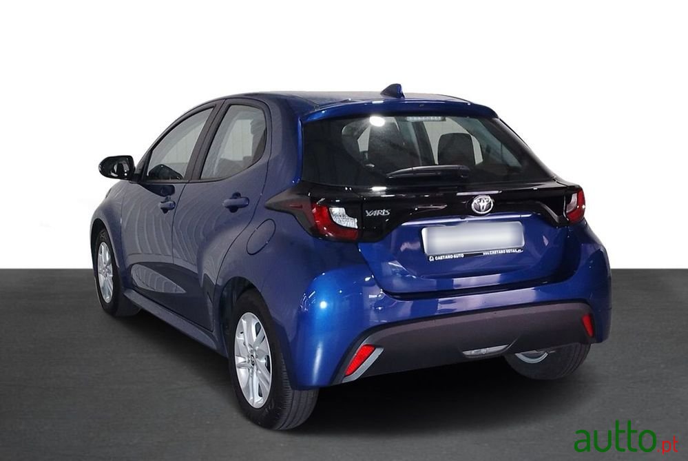 2023' Toyota Yaris photo #3