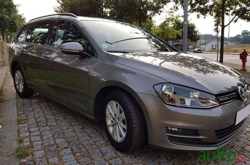 2015' Volkswagen Golf Bluemotion photo #1