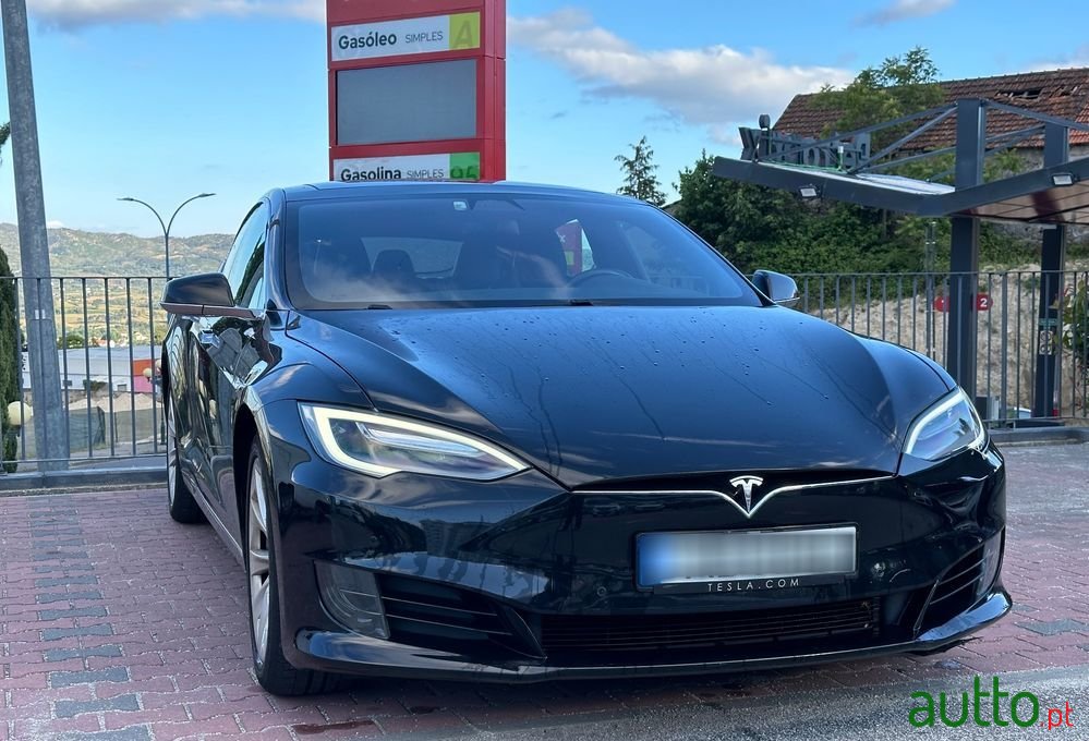 2017' Tesla Model S Standard photo #2