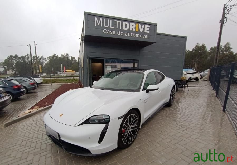 2020' Porsche Taycan 4S photo #1