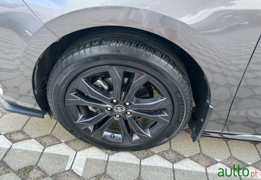 2022' Toyota Sienna photo #3