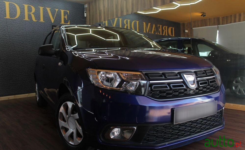 2017' Dacia Sandero photo #2