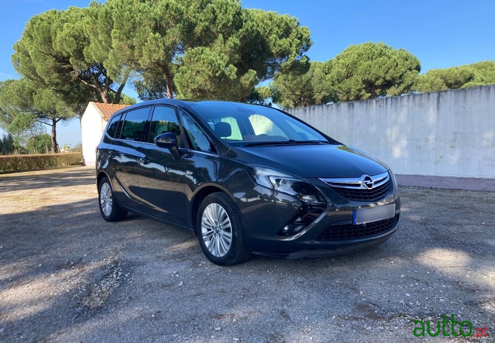 2016' Opel Zafira photo #4
