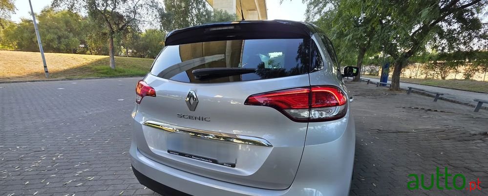 2019' Renault Scenic 1.7 Blue Dci Limited photo #4