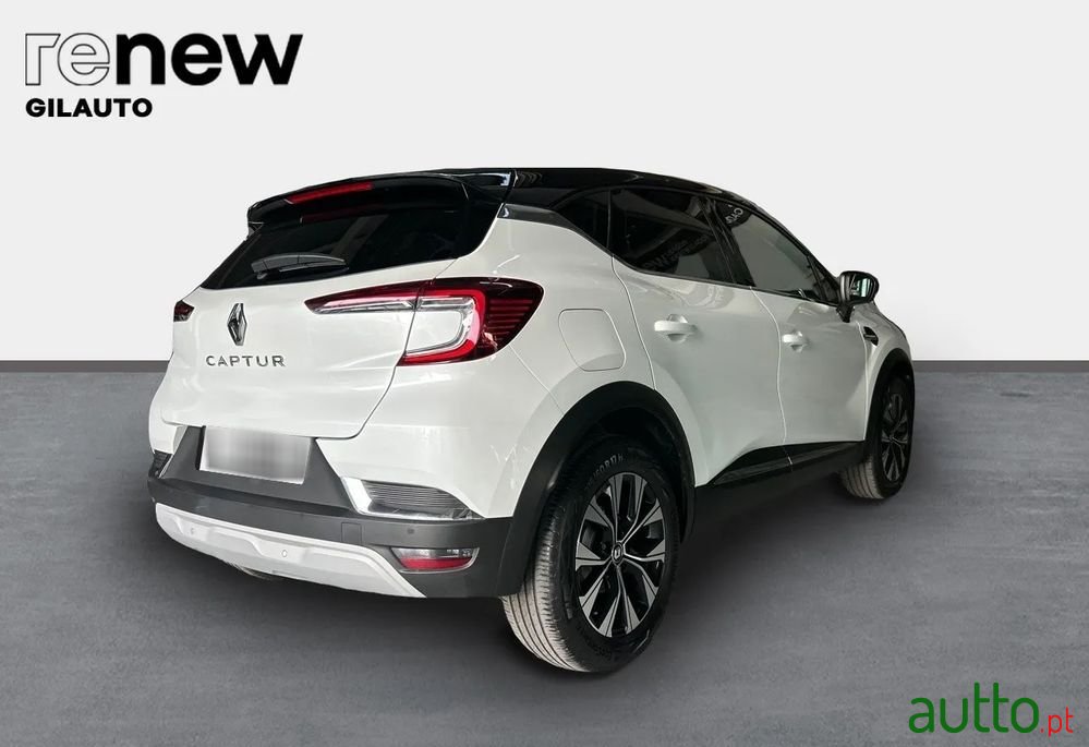 2022' Renault Captur photo #5