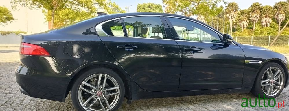 2017' Jaguar XE photo #4