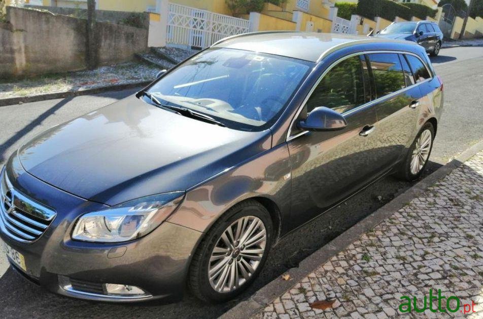 2012' Opel Insignia Sports Tourer photo #4