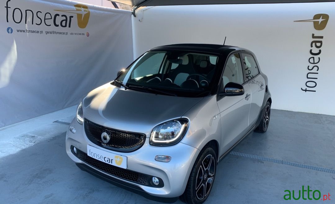 2015' Smart Forfour photo #1