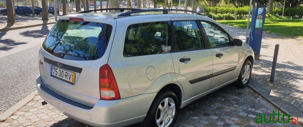 2001' Ford Focus Sw photo #3