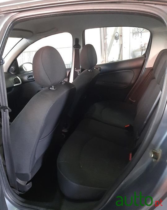 2011' Peugeot 206 Plus photo #3