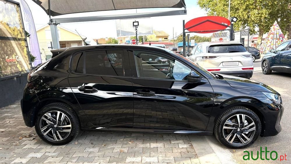 2023' Peugeot 208 photo #6