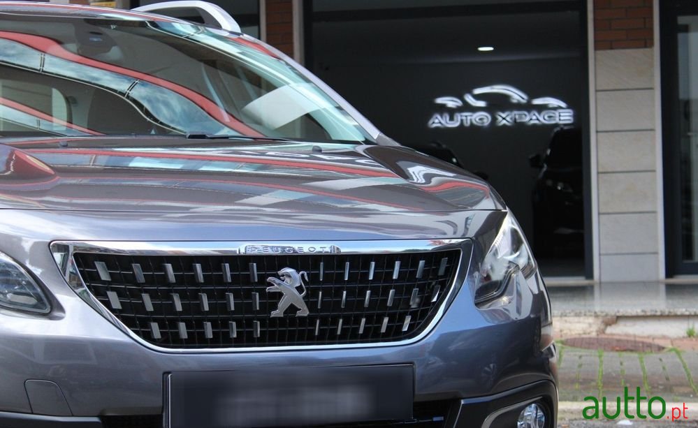 2016' Peugeot 2008 photo #2