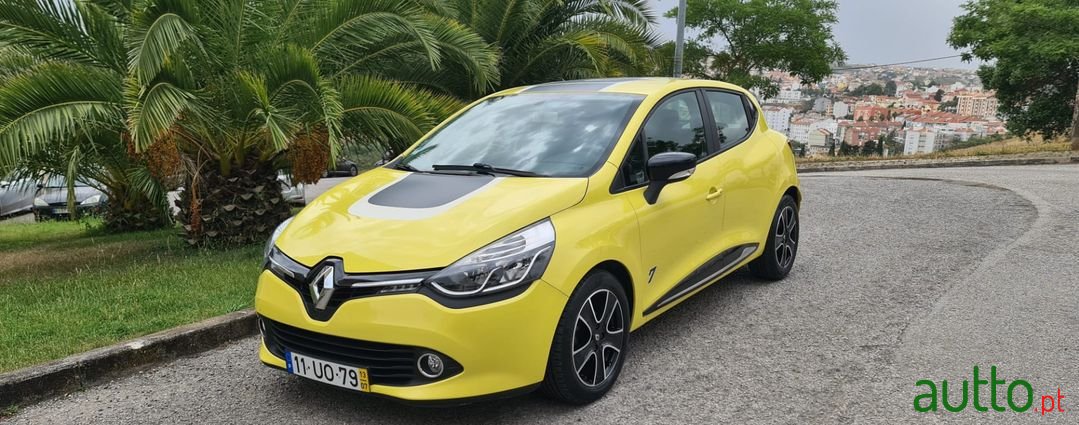 2013' Renault Clio photo #1