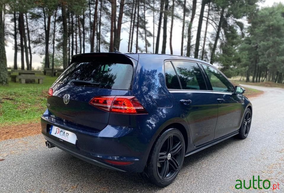 2013' Volkswagen Golf photo #5